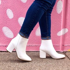 ❤️3X HP! White Vegan Leather Ankle Boots
